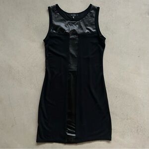 Sleeveless jersey faux leather dress